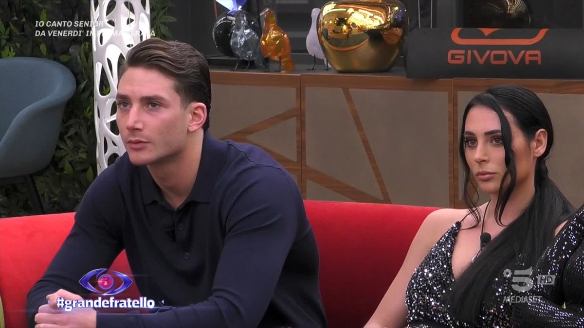 "Avete fatto delle cose, avete detto delle cose che certamente hanno oltrepassato il limite" #GrandeFratello