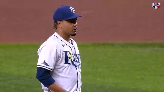Edwin Uceta enjoyed a breakout season in the Tampa Bay Rays bullpen to the tune of a 266 ERA+ 📈 The 26-year-old RHP comes in as The Shredder's #6 relief pitcher on the #Top10RightNow.