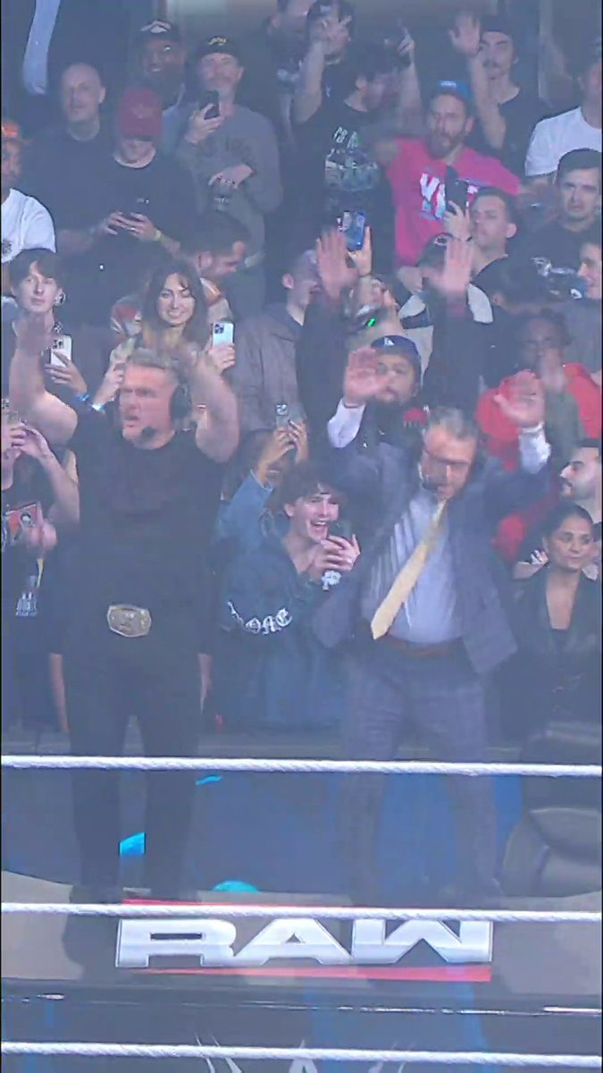"Wait for the beat to drop, Cole." Never seen anybody YEET this hard before 😂 🙌 #RawOnNetflix #WWERaw