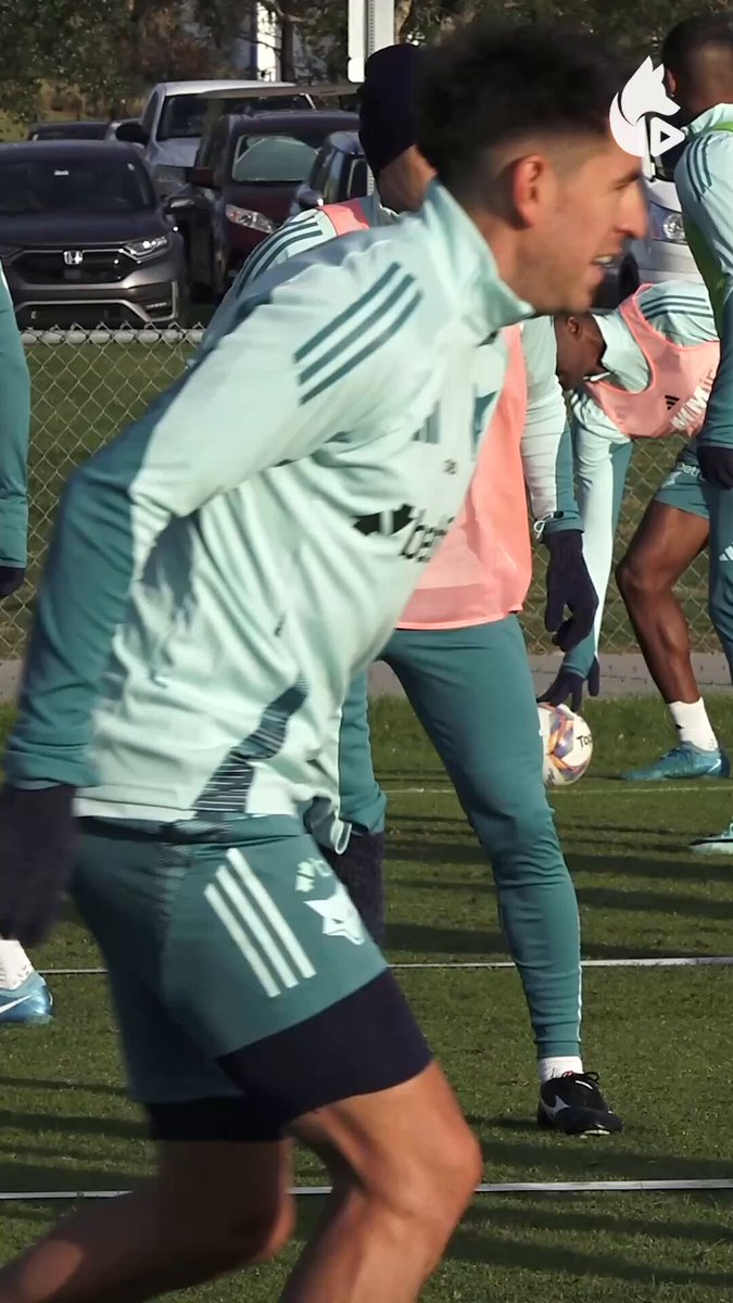 A TV Cruzeiro acompanhou ontem o Fagner no seu primeiro treino no Cabuloso! 🦊 Confira o Dia de Treino no YouTube! 📺