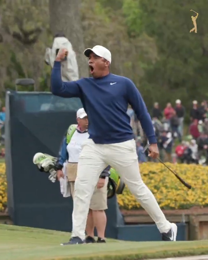 The putt. The reaction. 🙌 Jhonattan Vegas with the perfect read on the Island Green. #THEPLAYERS