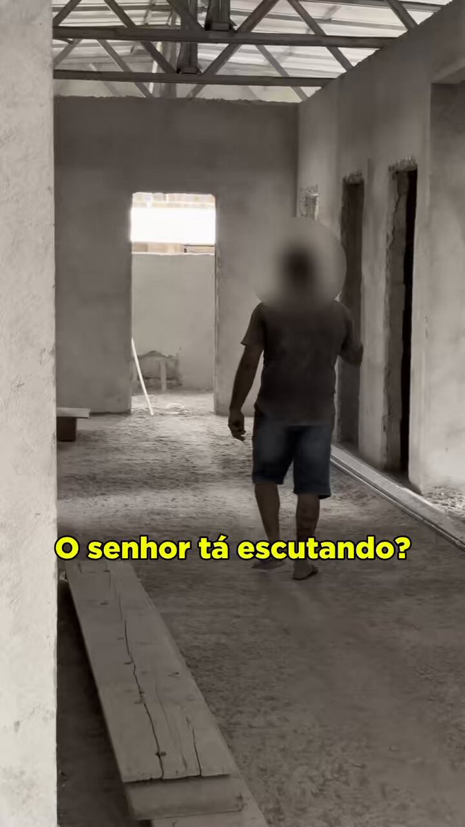 🚨 Mais uma obra da EDUCAÇÃO abandonada no Ceará de Camilo e Elmano, em pleno dia útil, sem trabalhadores! Hoje fiscalizei o que deveria ser uma Escola de Ensino Profissionalizante, em Paraipaba-CE, e olha o absurdo: o custo inicial dessa obra era de R$ 11.064.114,51. Só que já foram pagos R$ 11.951.397,09. QUASE 1 MILHÃO A MAIS! Agora me explica: pra onde foi esse dinheiro? Camilo, você era o governador na época. Agora é o ministro da Educação. O QUE VOCÊ FEZ COM ESSA GRANA? A escola deveria ter sido entregue em 2018, e depois atualizaram o prazo para fevereiro de 2024. Já imaginou se os filhos do governador Elmano, ou do ministro da Educação, precisassem estudar nesta escola? Será que estaria assim? Compartilhe ao máximo e denuncie em (85) 99291-1820.