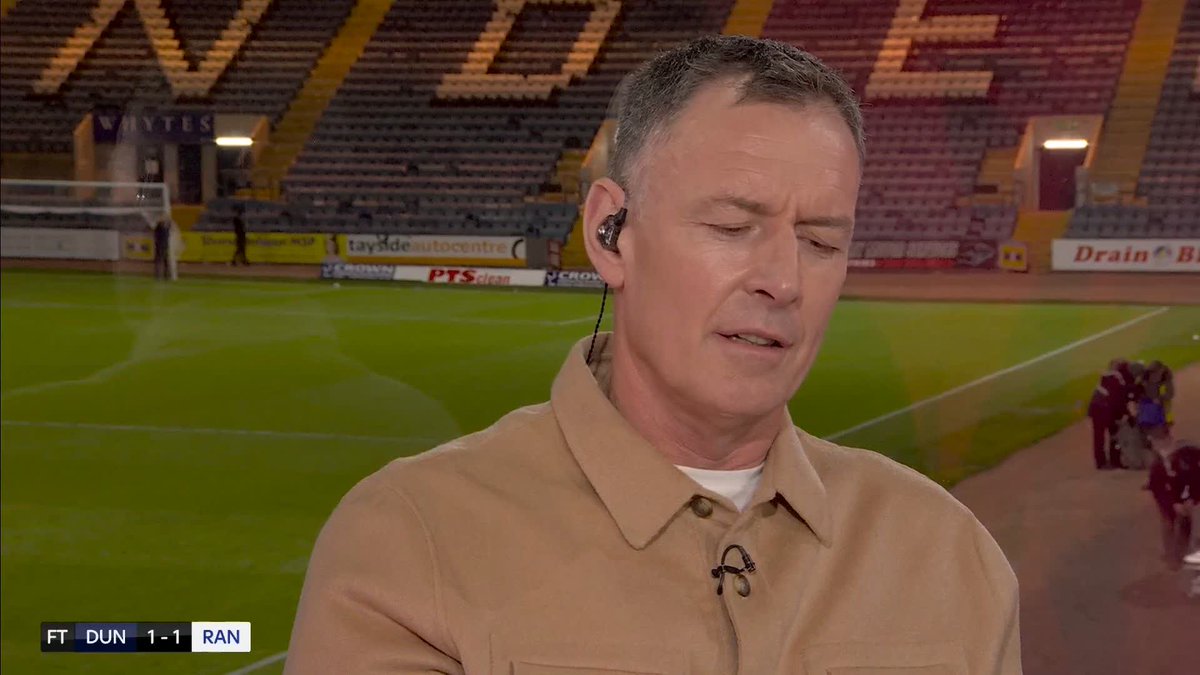 🗣️ "Celtic are laughing at them, Brendan Rodgers will be cracking the champagne and laughing at them" 🗣️ "It's about time he [Clement] took ownership... this Belgian waffle will carry on and carry on" Chris Sutton reckons there is a "losing mentality" at Rangers ⤵️