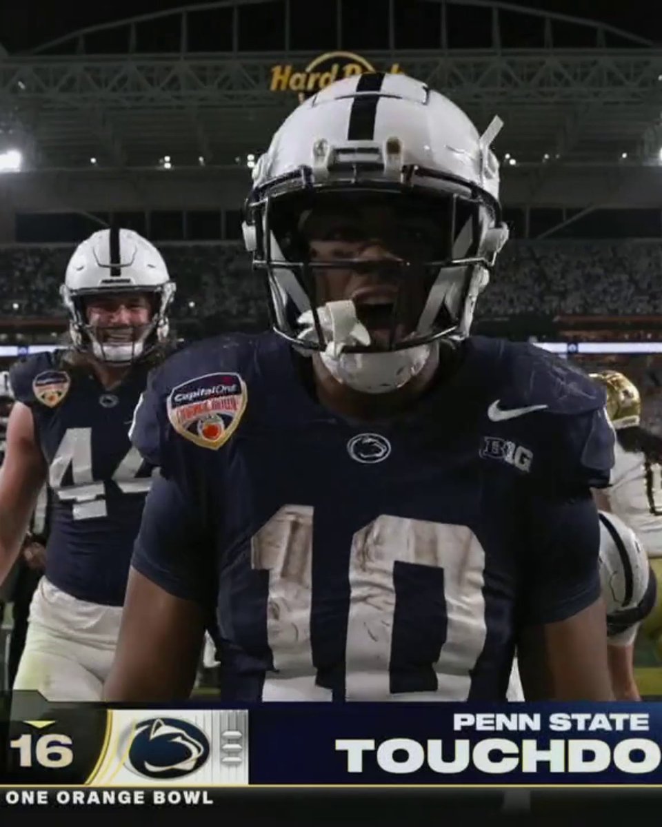 Nick Singleton has his second TD of the night 😤 Tie game in the fourth on ESPN 👀