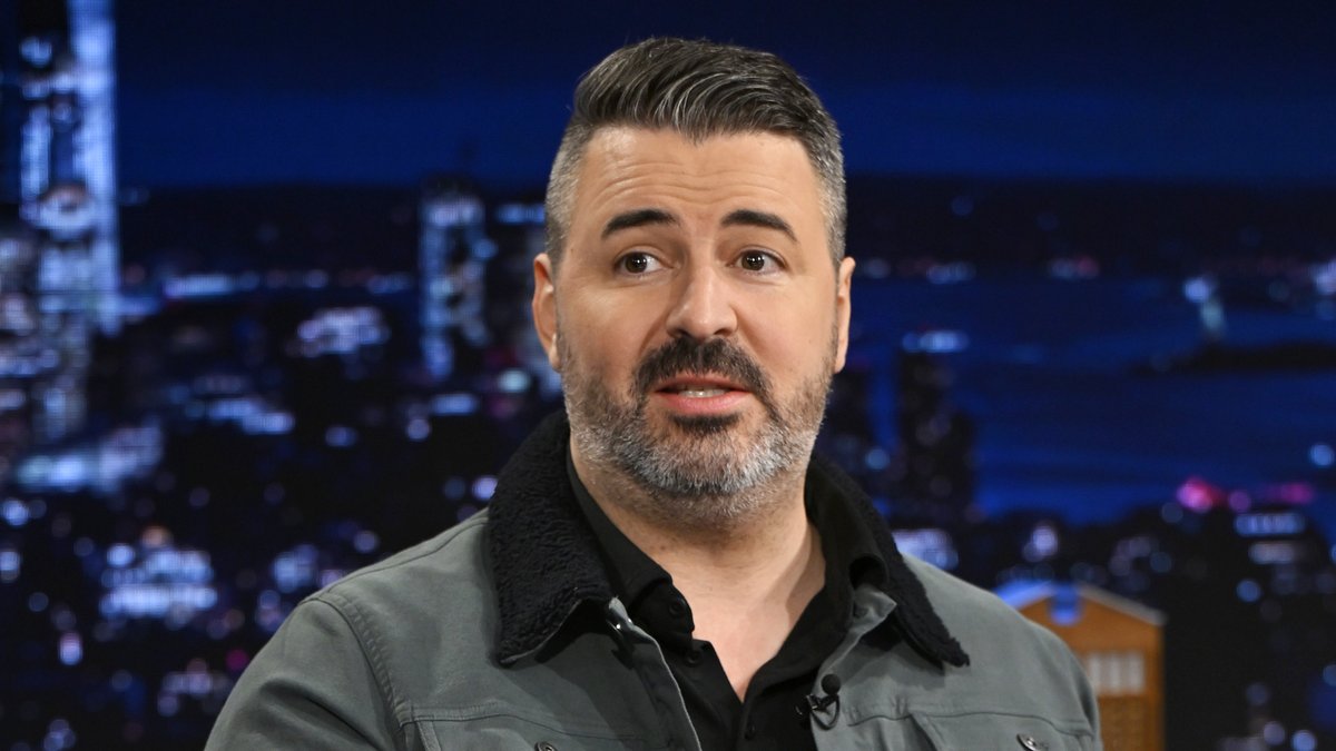 After losing his home in the Pacific Palisades wildfire, pete lee reflects on the loss with humor. #FallonTonight