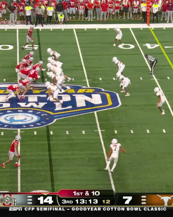 DAVID GBENDA PICKS OFF WILL HOWARD ON THE FIRST DRIVE OF THE SECOND HALF 😳