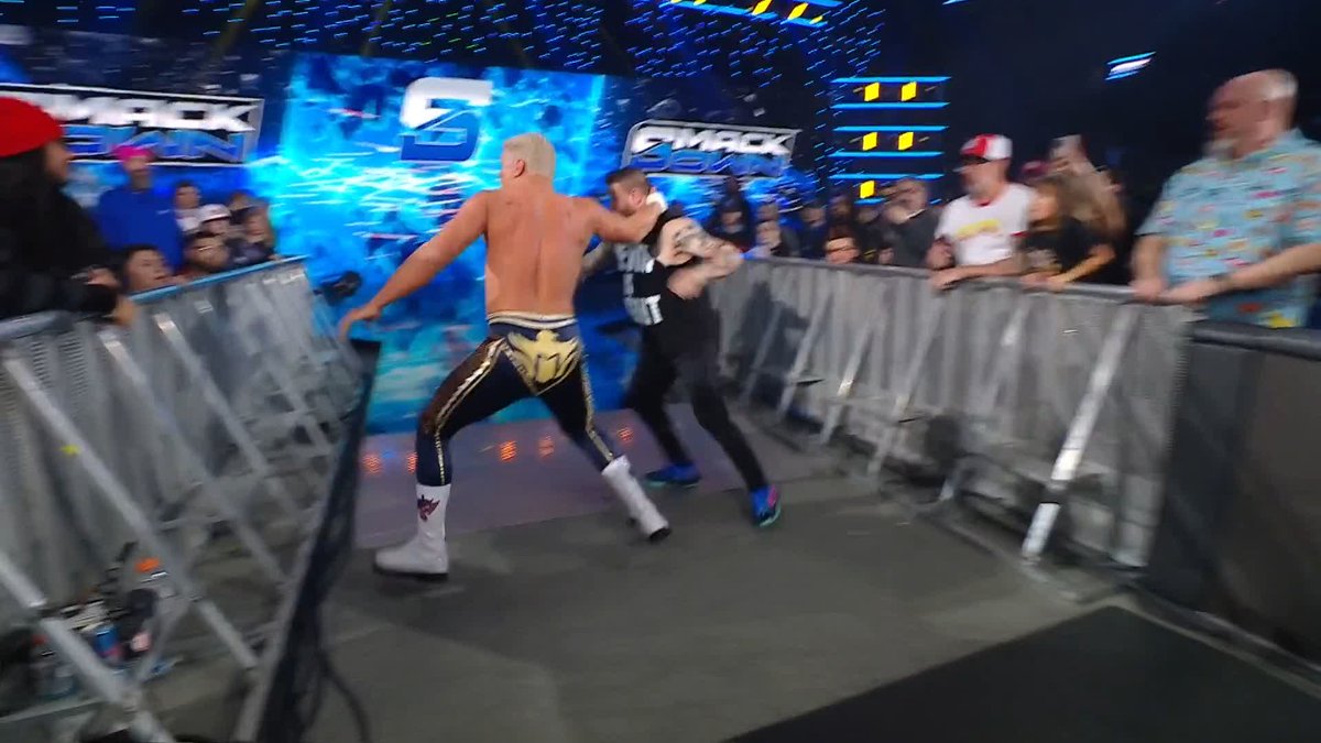 IT'S ON SIGHT! Cody Rhodes is taking it to Kevin ๐ #SmackDown