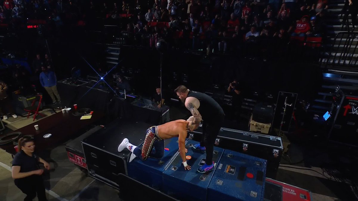 RIGHT THROUGH THE TABLE! These two couldn't wait for #RoyalRumble 😤 #SmackDown