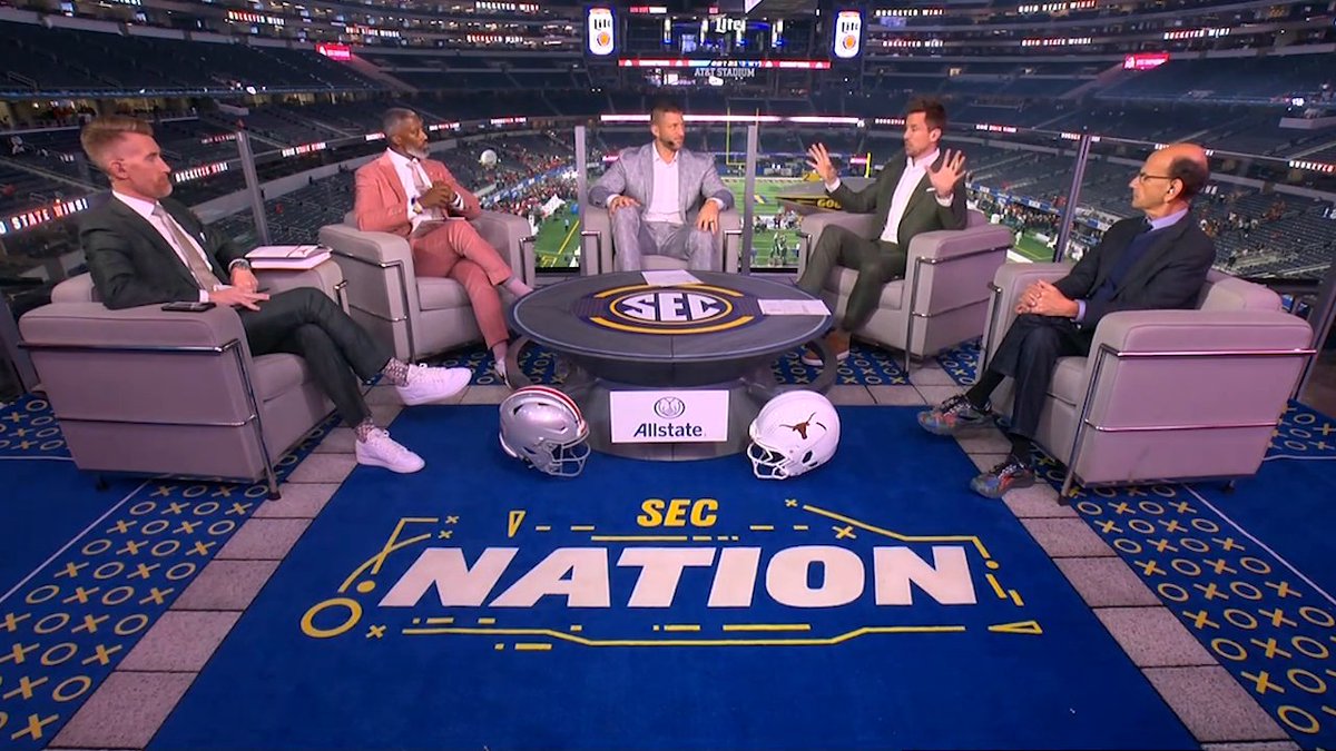 "Texas is back because of Quinn Ewers." Jordan Rodgers gives Quinn Ewers his flowers for his contributions at Texas Football 👏