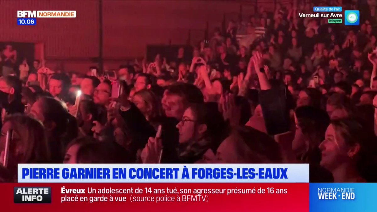 Seine-Maritime: face à une salle pleine, Pierre Garnier entame sa tournée à Forges-les-Eaux