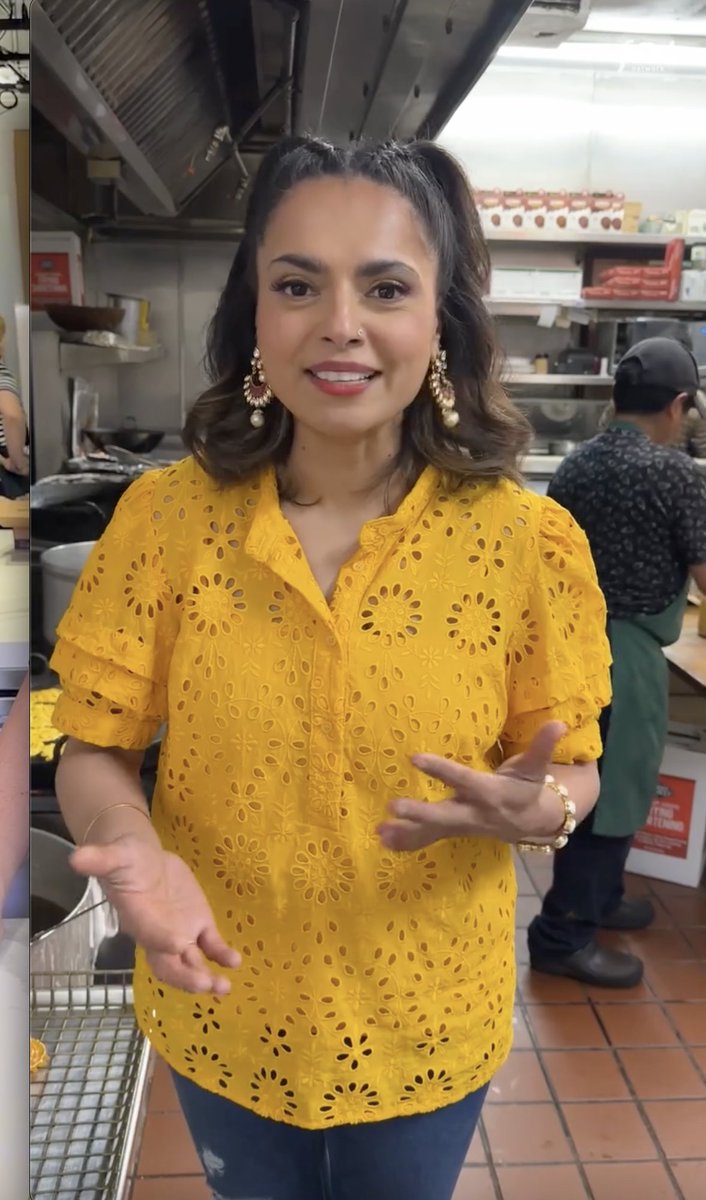 Crispy jalebi soaked in a cardamom and saffron sugar syrup will sweeten any celebration ✨ Learn more from @maneetchauhan as she goes behind the scenes at India Sweets &amp; Spices in LA! Catch Maneet judging a new episode of #Chopped: Name Your Price, Tuesday @ 8|7c!