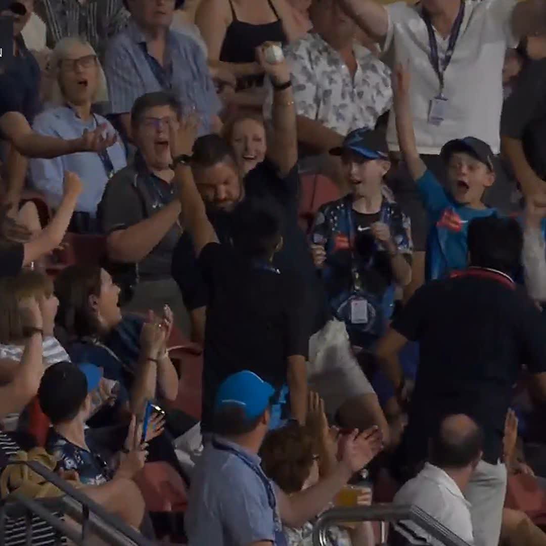 Adelaide Strikers bowler Liam Haskett is hit for six only for the ball to be caught in the crowd by his DAD 🤯