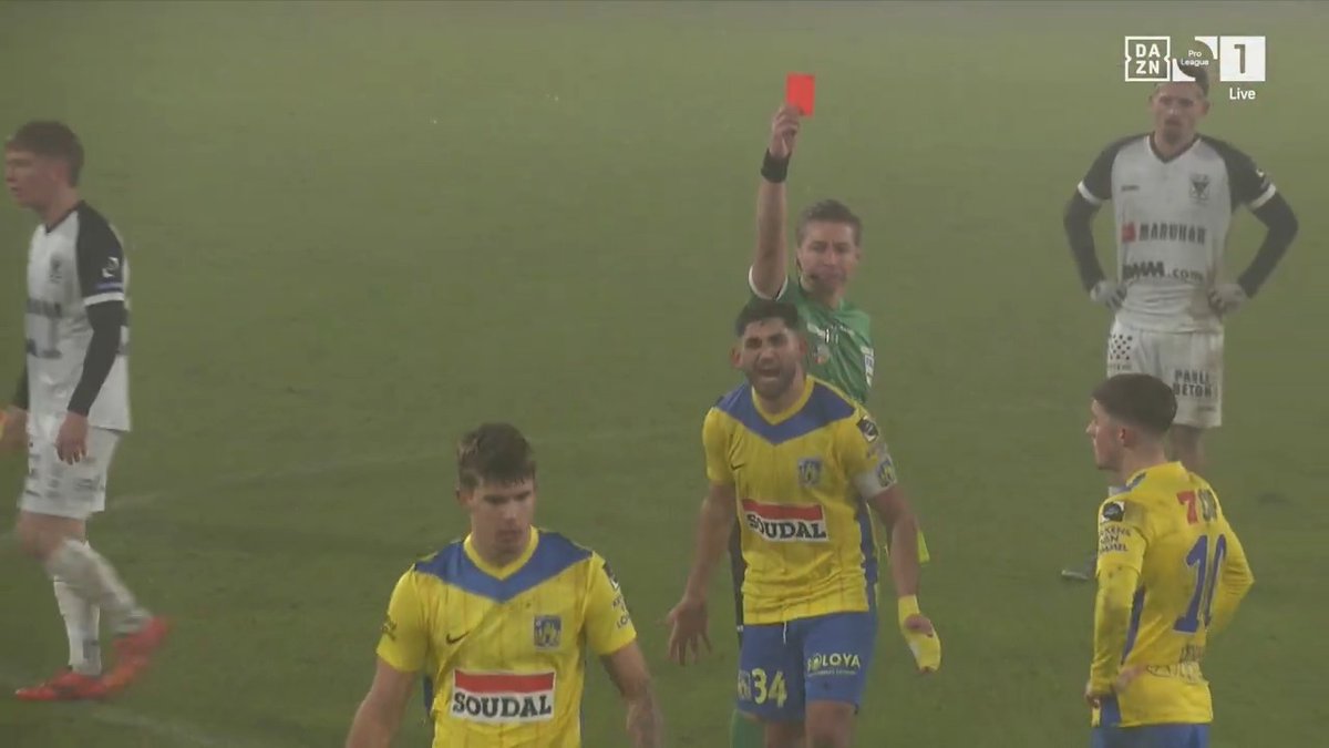 🇭🇷⭐️ | 𝐋𝐮𝐤𝐚 𝐕𝐮𝐬̌𝐤𝐨𝐯𝐢𝐜́ (𝟏𝟕) was sent off today 🟥