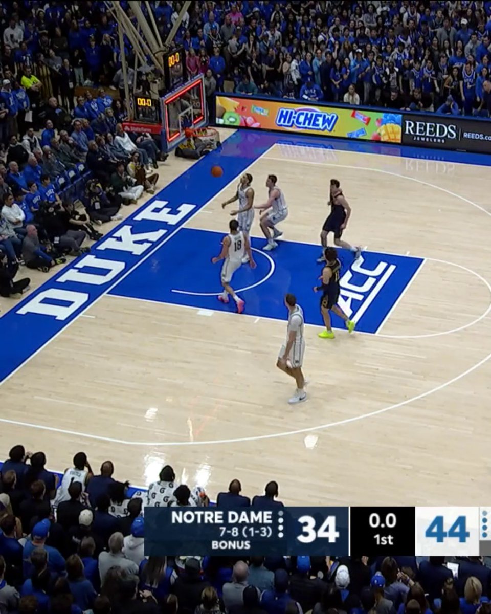 The block AND the buzzer-beater for Notre Dame! ☘️