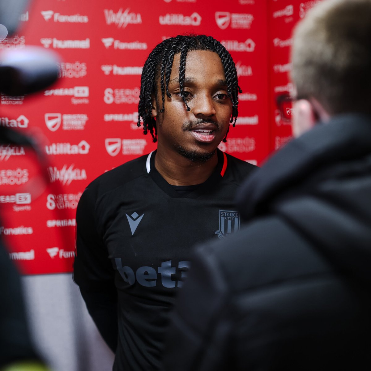 Hard yards rewarded. Niall Ennis 'buzzing' to send the Potters through ⤵️