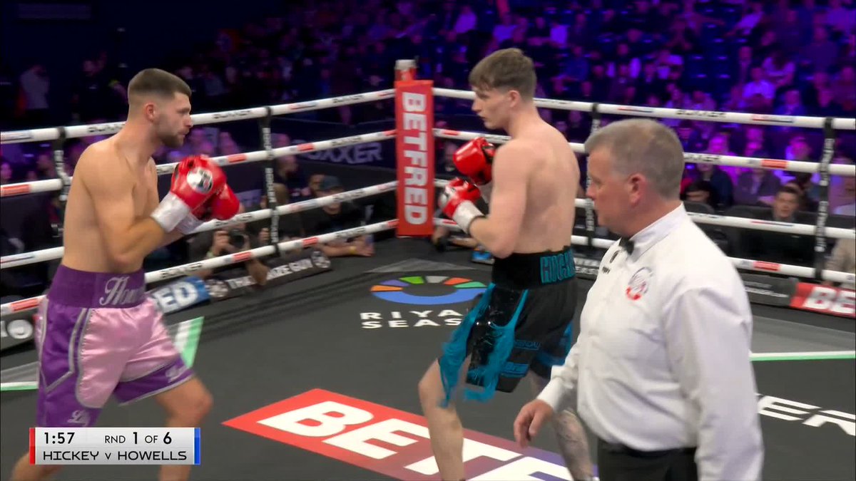 TWO KNOCKDOWNS IN ROUND ONE 💥 Sam Hickey DROPS Lewis Howells with two massive body shots in the opening round 🥊 #SimpsonWoodall x #DuboisCamara
