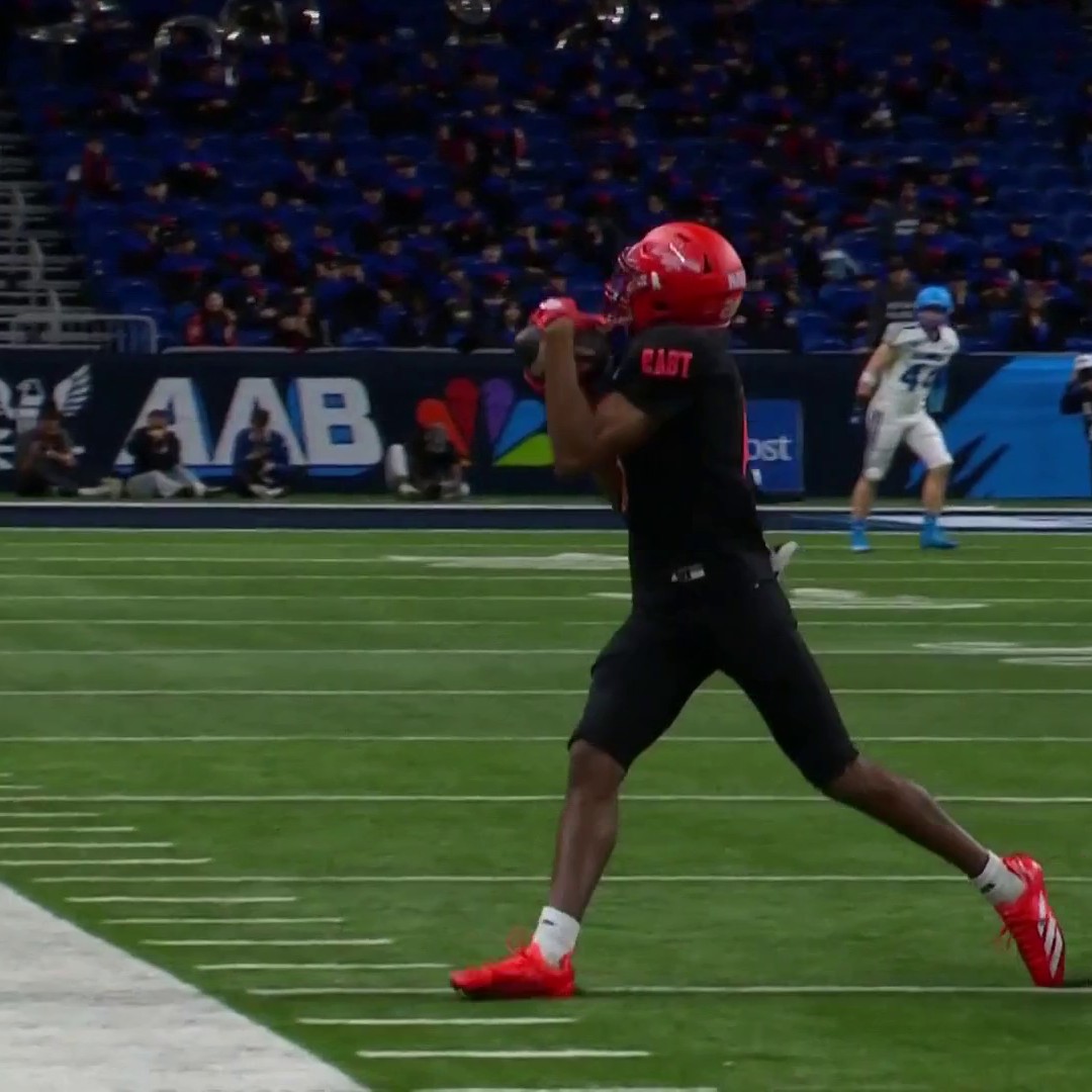 Antwann Hill Jr. drops a DIME to Quincy Porter on 4th and 20! 🎯 📺 NBC &amp; Peacock | Navy All-American Bowl