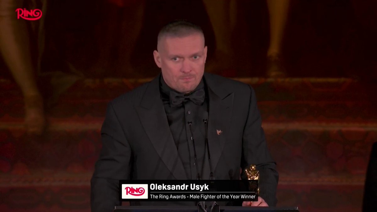 𝗜𝗧 𝗝𝗨𝗦𝗧 𝗛𝗔𝗗 𝗧𝗢 𝗕𝗘 𝗛𝗜𝗠! 😮💨 Oleksandr Usyk is the Male Fighter of the Year! 👑 🏆 🇺🇦 🐐 #TheRingAwards