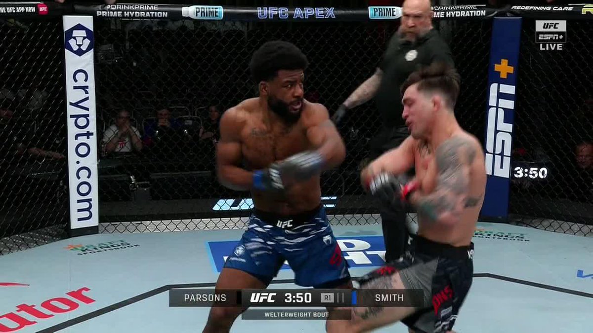 WHAT A DEBUT FOR JACOBE SMITH 👊 #UFCVEGAS101