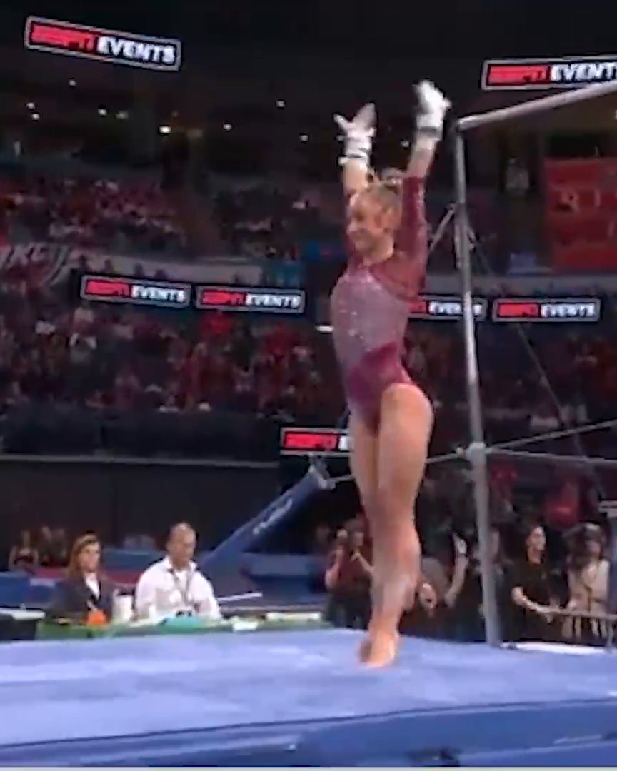 Audrey Davis made this look too easy 😤 A 9.975 for the Sooner 👏