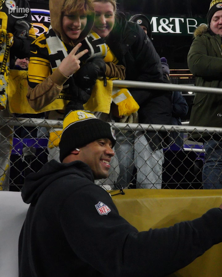 Russell Wilson always makes time for Pittsburgh Steelers fans 💛