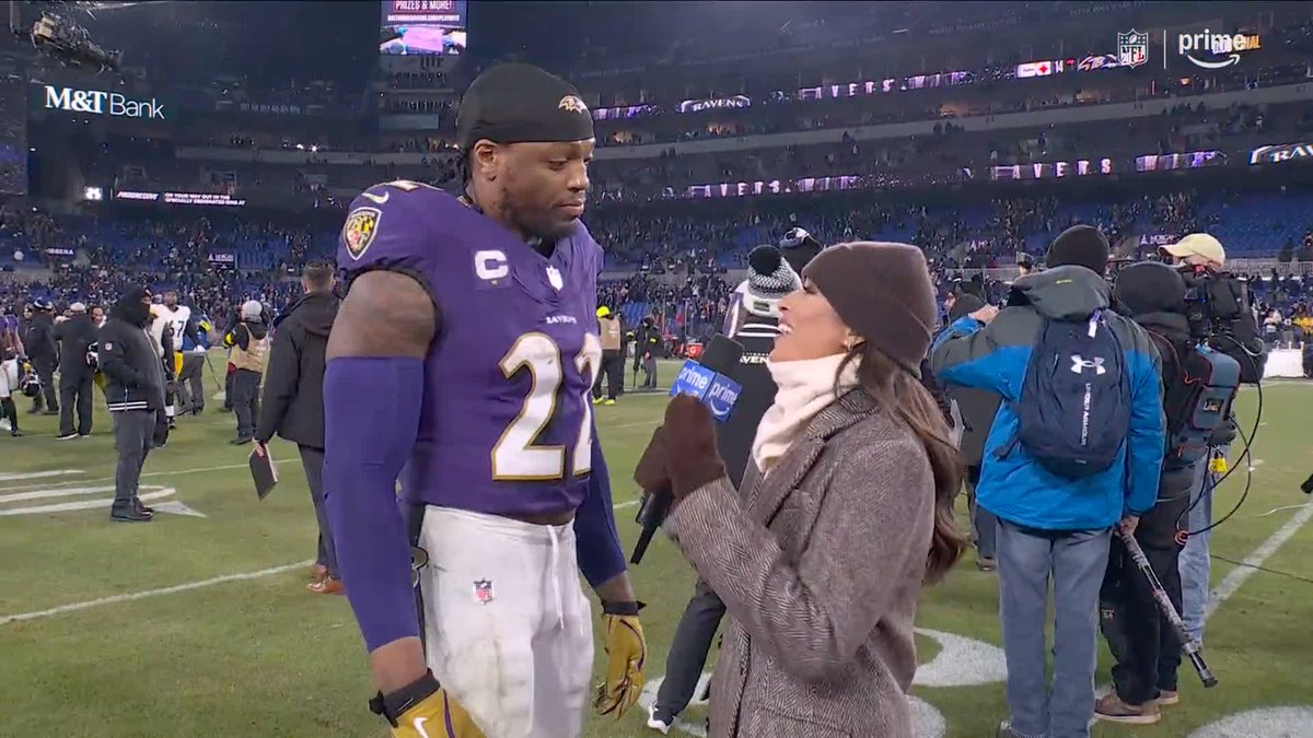 "He's the best player in the league. That's what's expected." King Henry speaks to Kaylee Hartung about Lamar Jackson's incredible performance. #NFLPlayoffs | Baltimore Ravens