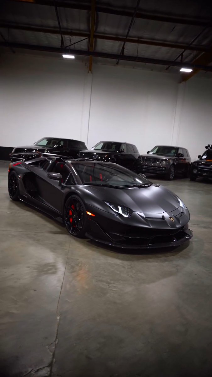Lamborghini Aventador SVJ Roadster