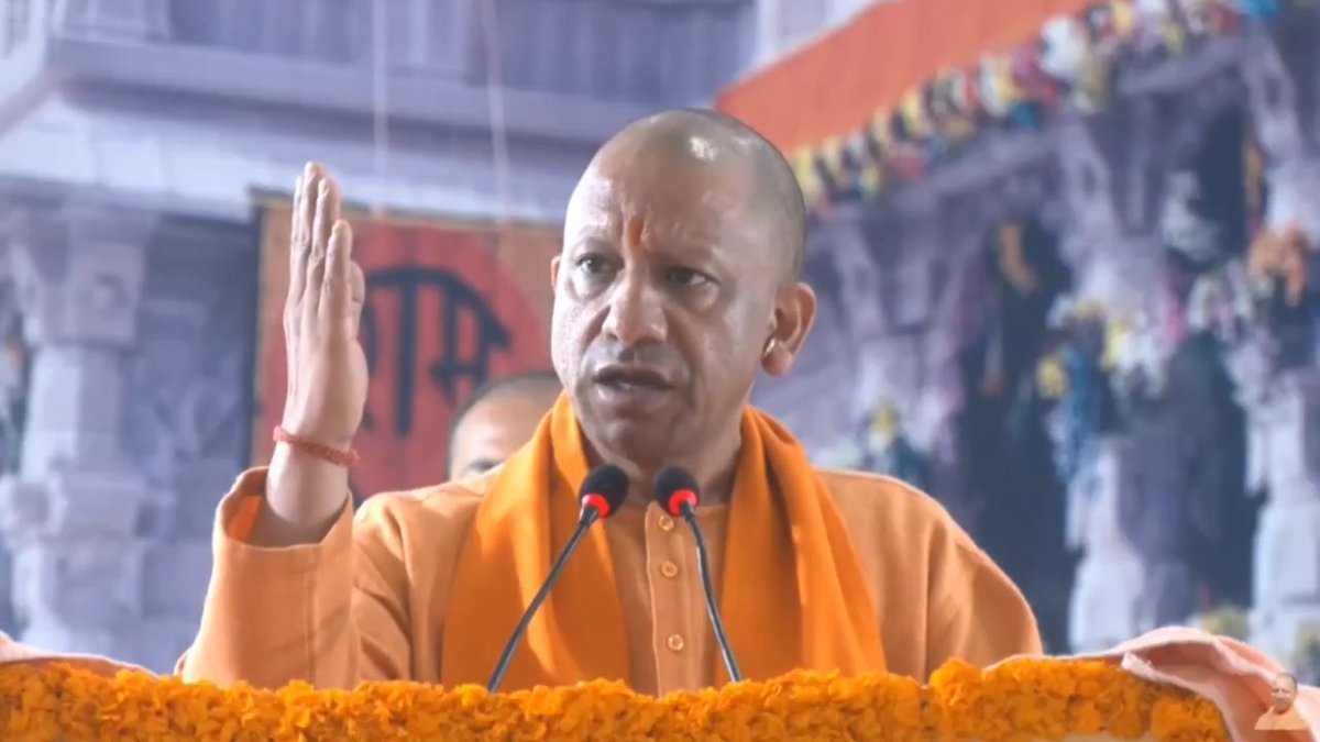 जब देश गुलाम था, तब स्वामी विवेकानंद जी ने कहा था- 'गर्व से कहो, हम हिंदू हैं' लेकिन, जो लोग अपने पीछे सेक्युलरिज्म का ठप्पा लगाते हैं, वह इस बात को कैसे स्वीकार कर सकते हैं…