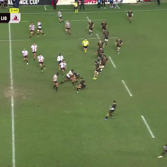 Maybe the Emirates Lions should use Asenathi Ntlabakanye in midfield more often 🙆‍♂️ A massive bump in their #ChallengeCupRugby clash yesterday against Montpellier 💥