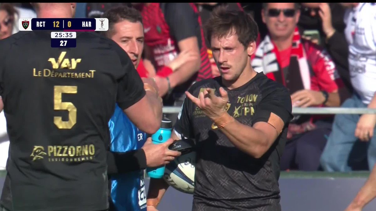 "Oh, he's done them!" 🎙️ Baptiste Serin with a brilliant dummy before racing towards the tryline and scoring 👏 #InvestecChampionsCup