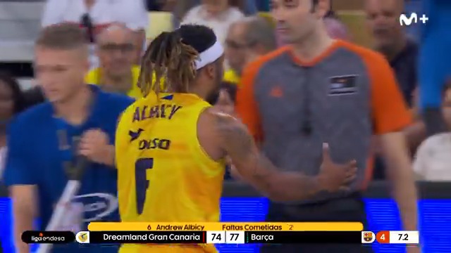 La falta en ataque señalada sobre Albicy en el desenlace del encuentro ante el Barça. #LigaEndesa