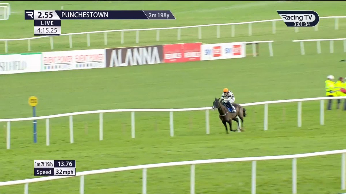 No stopping the Mullins x Townend combination! 💪 Kappa Jy Pyke runs away with the maiden hurdle to complete a treble on the afternoon for the Closutton team. Willie Mullins | Paul Townend | Sky Bet