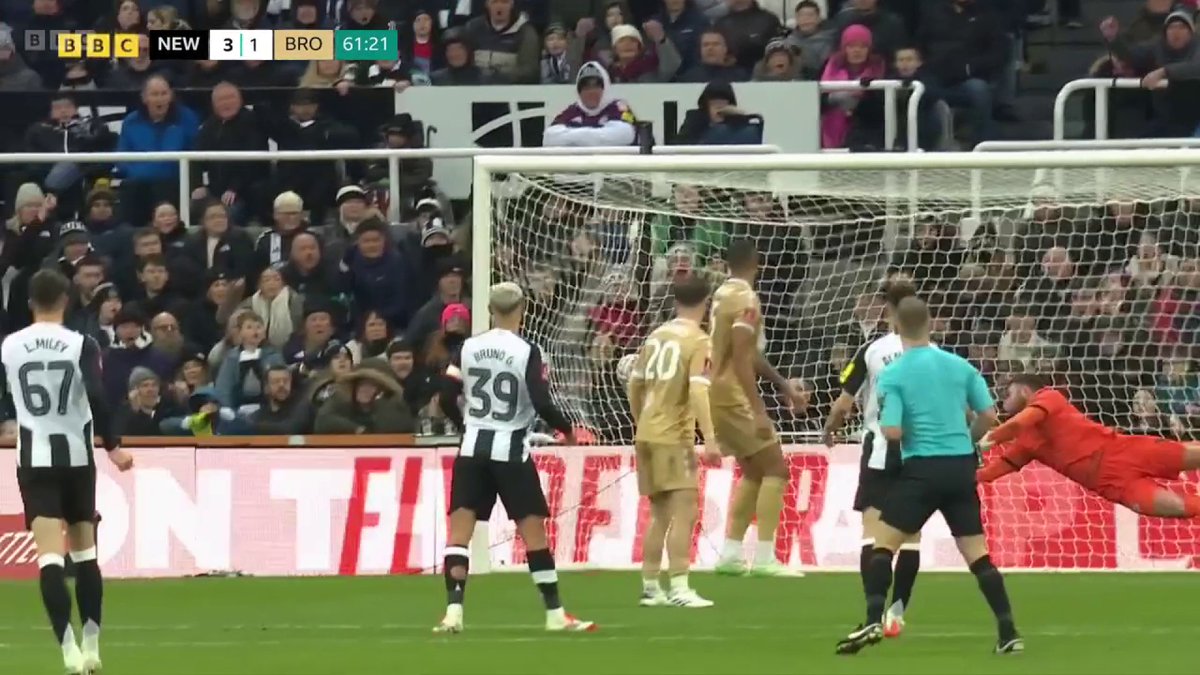 It's another beauty for Newcastle! William Osula opens his account for the Magpies in style 🔥 #FACup #BBCFootball