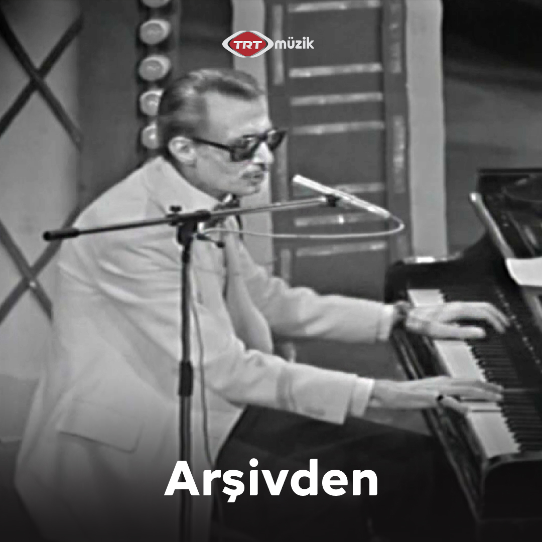 Dünyanın en güzel şarkılarından. Yaşar Güvenir’in üç isimle anılan şarkısı; “Sensiz Saadet Neymiş” “Seni uzaktan sevmek” “Gel desen gelemem ki” #trtmuzik