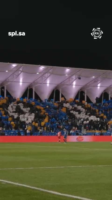 دائمًا وأبدًا.. جماهير الفتح لن تتوقف عن دعم فريقها 🟢🔵 #دوري_روشن_السعودي | #للجماهير