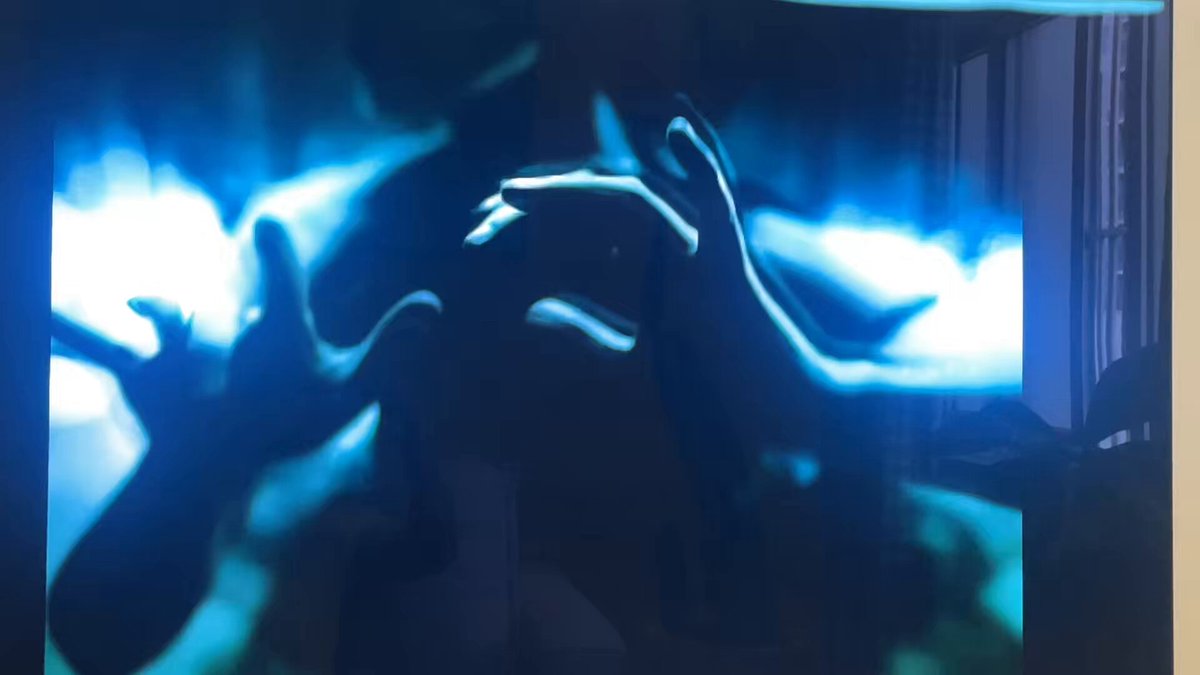 Muito raro achar uma pessoa LGBT que viveu os anos 2000 e não se arrepia com isso: ‘Depois de tudo que você me fez passar Você achou que eu fosse te desprezar Mas no final, eu te agradeço Porque você me fez muito mais forte! 💪🏾❤️‍🩹’ #Xtina #Fighter