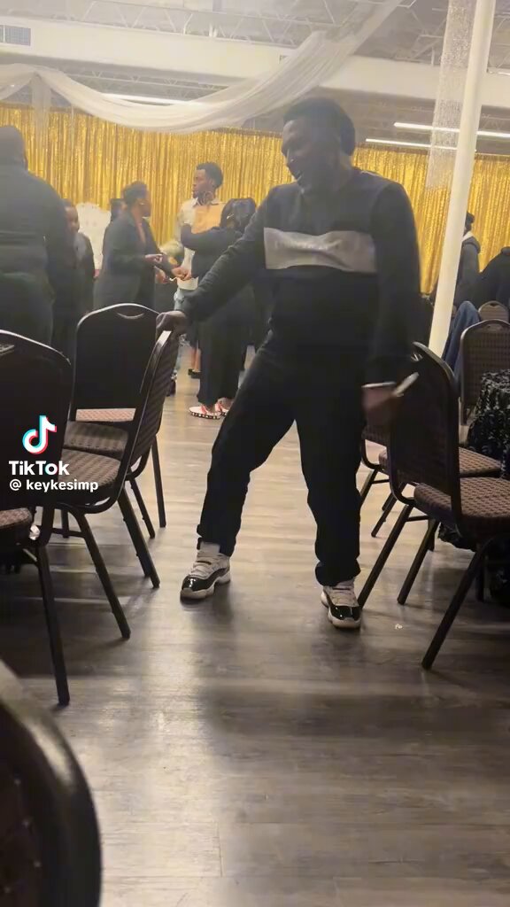 unc bout to be the newest dancer down there at The Pynk!