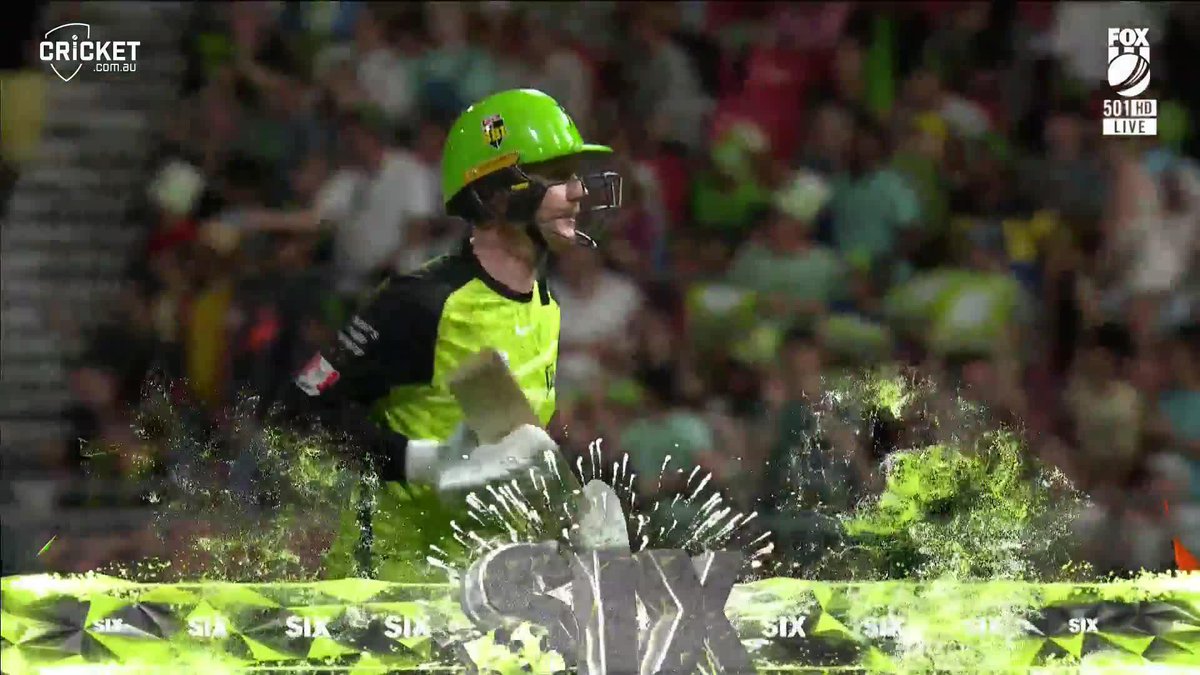 How good was that from Tom Andrews! 37* off 13 balls as the Sydney Thunder get 56 from the last four overs! Do they have enough? #BBL14