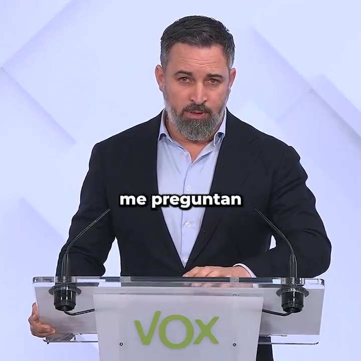 🔴 Santiago Abascal 🇪🇸 al PP: "Voy a ser muy claro: QUE PRESENTEN LA MOCIÓN DE CENSURA. Es lo que yo hice. Y luego los demás que se retraten. El PP ya se ha retratado dos veces frente a Sánchez en dos mociones presentadas por VOX, no apoyando ninguna de ellas. Si no quieren ejercer la oposición, que dejen paso". Y un recado a Atresmedia Comunicación: "VOX no está dispuesto a pactar con Junts".