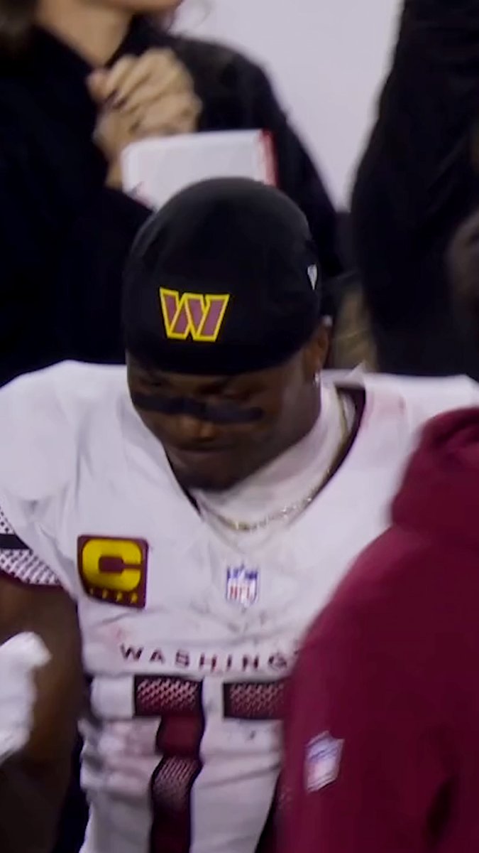 Terry realizing he's got his first playoff win in the bag is the best ❤️
