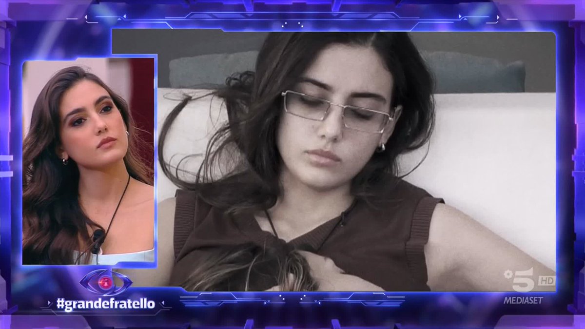 Complicità, allontanamenti e confessioni: quello tra Helena e Zeudi è un rapporto fatto di alti e bassi... ma cosa c'è davvero? #GrandeFratello