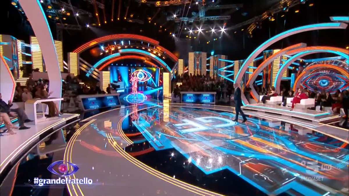 Jessica, benvenuta in studio! ✨ #GrandeFratello