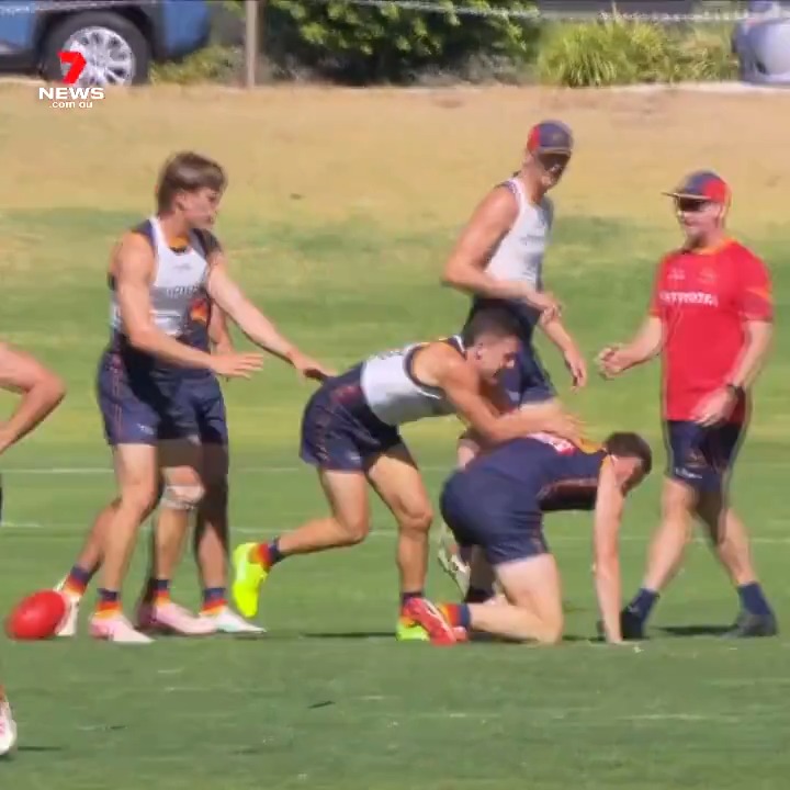 Pre-season has gotten off to a fiery start with Mark Keane and Jake Soligo leaving it all on the field in a hot season at West Lakes. The Crows are looking to end a finals drought dating back to the 2017 grand final. #7NEWS