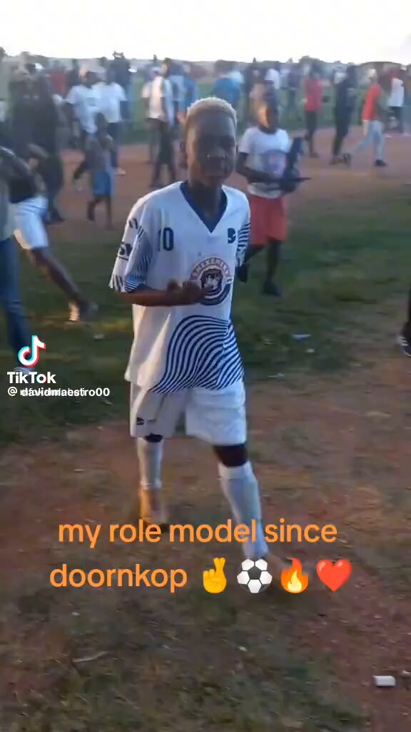 I didn't know that Mfundo Vilakazi ke le Sandawana, did you know?