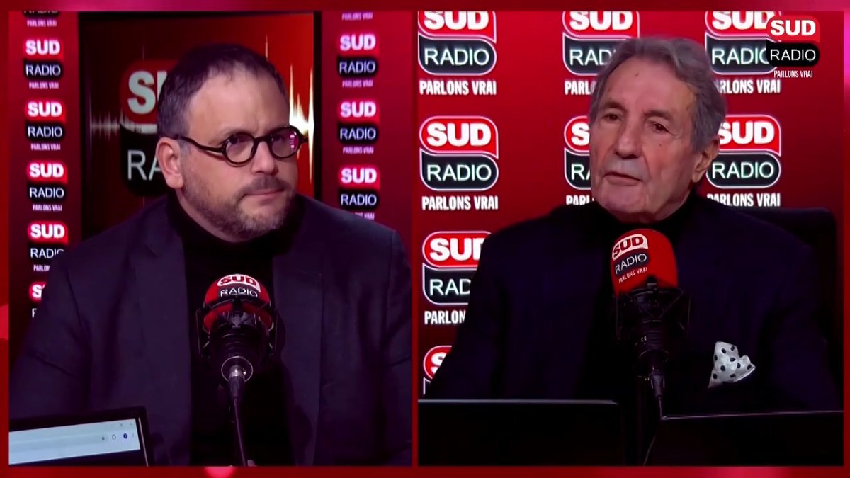 "Je me battrai jusqu'à la dernière minute pour être, avec PlacedelaRépublique et Raphael Glucksmann, dans cet esprit de compromis, tout en restant dans l'opposition" promet Aurélien Rousseau