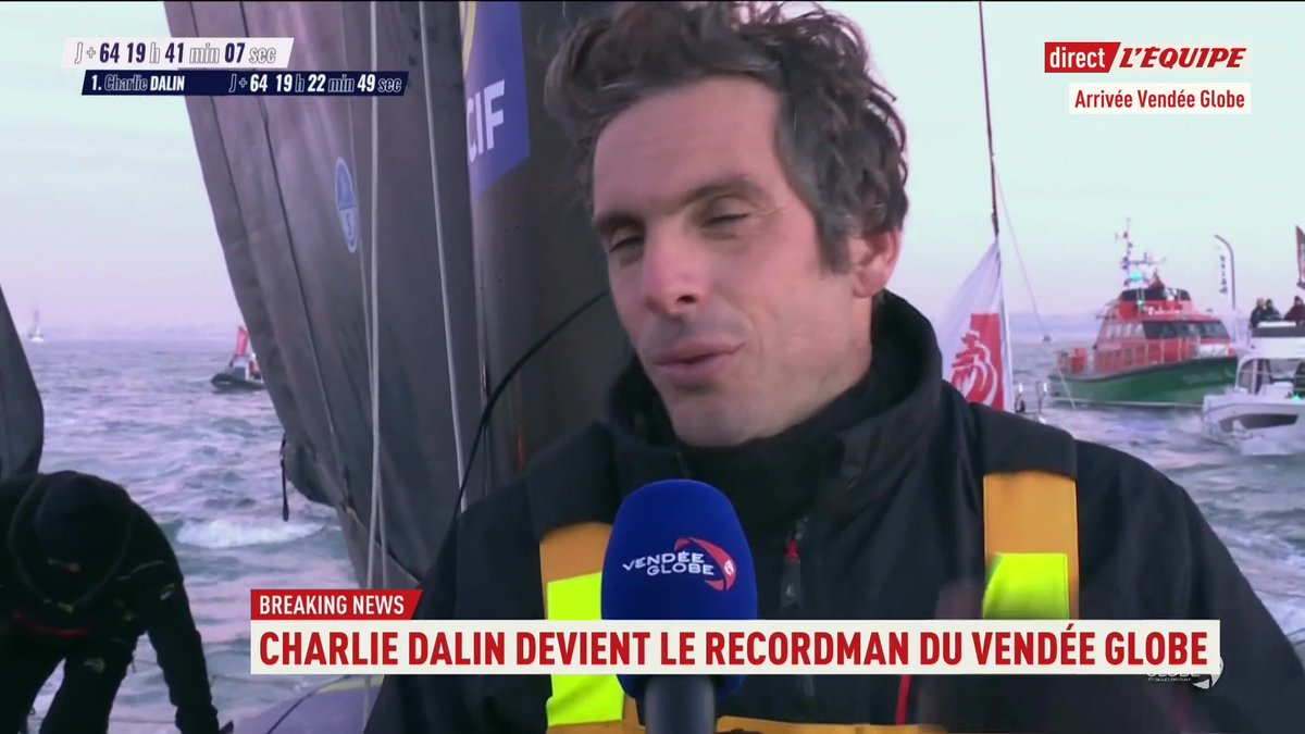 🎙️ Charlie Dalin après sa victoire historique au Vendée Globe : "J’en rêve depuis 4 ans. On a tout donné avec mon équipe depuis 2020 (…) Je suis tellement heureux de revenir avec un record. C’était tellement intense que j’ai l’impression que ça a duré 48h."