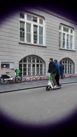 بنغزوا شوارع ميونيخ بالسكوتر 🛴 لو حبيت تحضر العرض احجز تذكرتك من