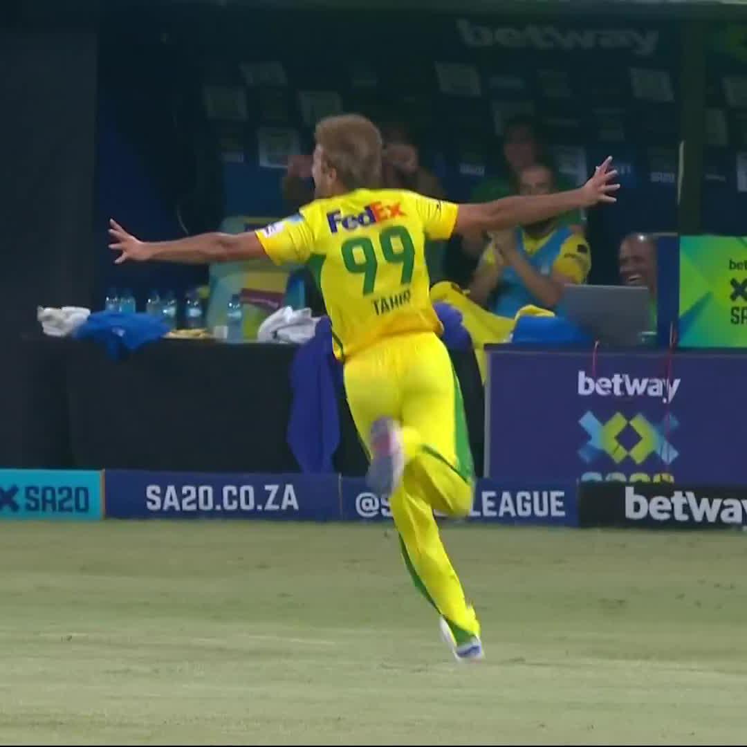 SIUUUU 😤 Imran Tahir is 45 years young 🤣 📺 Stream #BetwaySA20 on DStv:
