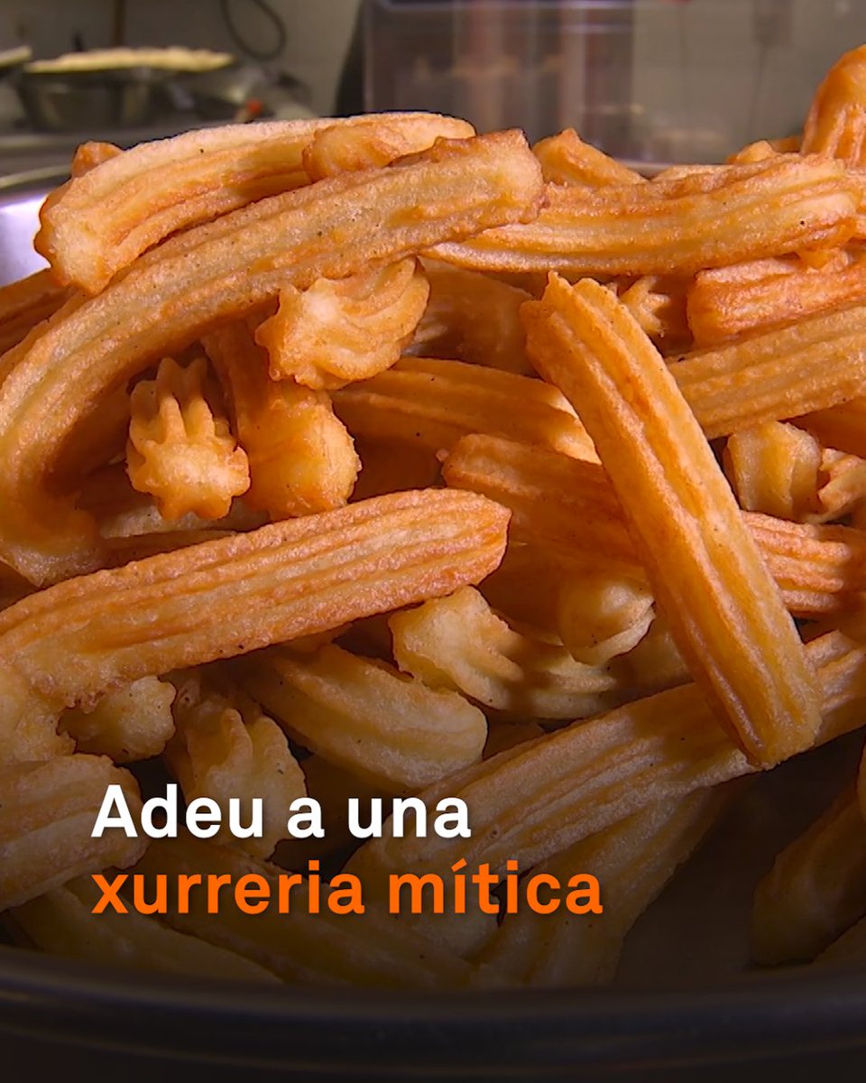 "Verge santa! Unes plates de xurros... venia tot Vic a comprar-ne!" Són una institució. A Vic i a bona part d'Osona els coneix pràcticament tothom. Però després de 150 anys d’història, tanca la Xurreria Rosa, l’última artesana que quedava a la ciutat