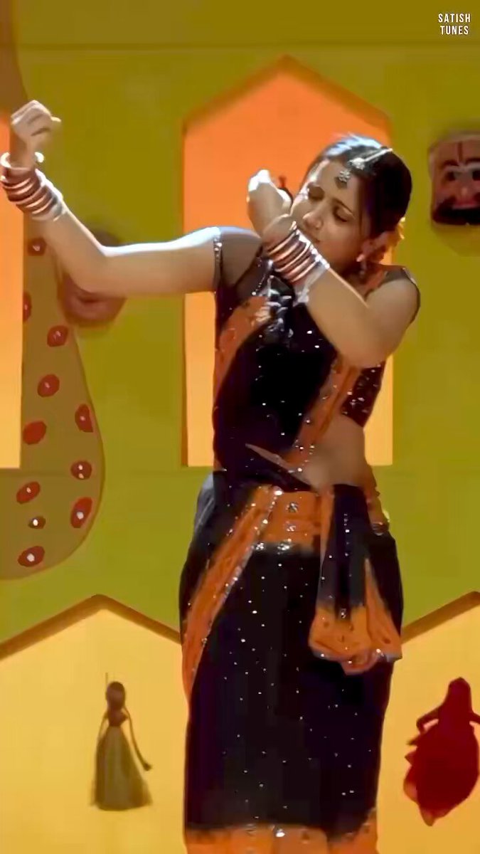 Time Machine please take me to this Trisha Maami era 😁😝